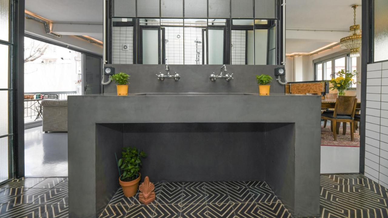 Monastiraki #Wallsfree Citycenter- Unspoiled Athens Apartments Eksteriør bilde